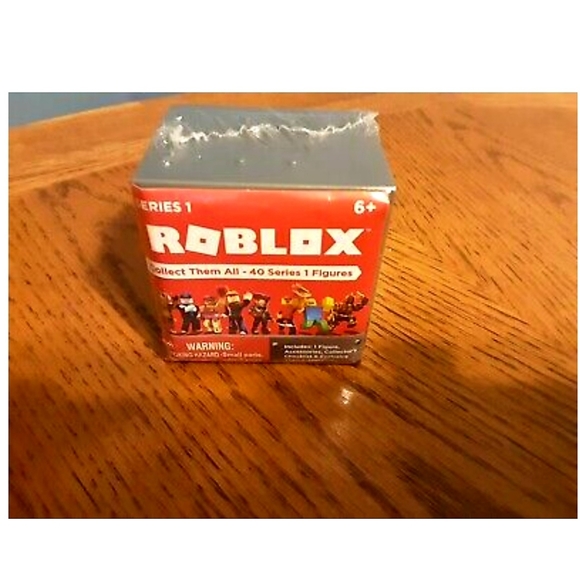 New, Factory Sealed: ROBLOX Series 1 Mystery Pack (Silver Cube). Figure & Code - Picture 1 of 5